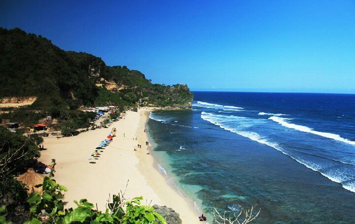 5 Tempat Unik dengan Aktivitas yang Menantang dan Mendebarkan di Pantai sekitar Yogyakarta 3 Pantai Pok Tunggal