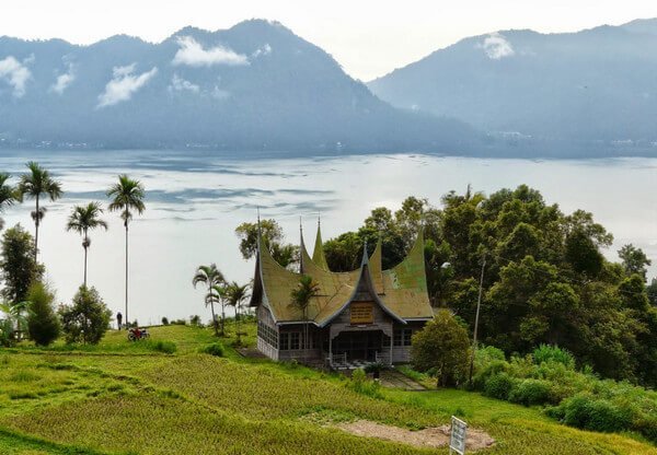 Pantai Tanjung Mutiara : Tempat Tamasya Terbaik di Pinggir Danau Singkarak 3 Tempat Tamasya Terbaik di Pinggir Danau Singkarak