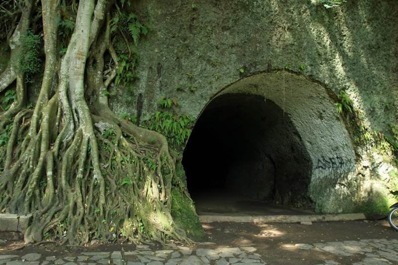 Gua Jepang di Lembang