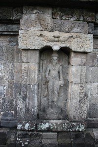 Candi Sambisari, Melihat Keunikan dan Keindahan Candi Yang Terlihat Muncul Dari Dalam Tanah