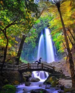 Kesegaran Air Terjun Jumog