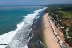 Pantai Sepanjang, Kuta Tempo Dulu yang Masih Asri 2 Pantai Sepanjang