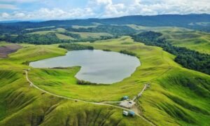 Danau Imfote Jayapura : Danau Love atau Telaga Cinta yang Menawan di Jayapura 4 Danau Imfote Jayapura