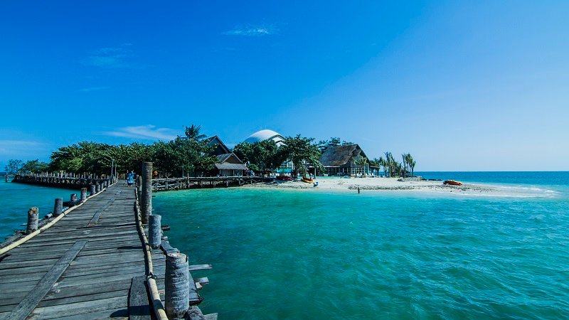 Pantai Tanjung Lesung