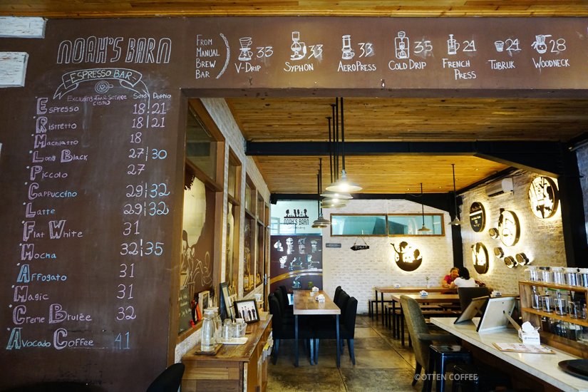 noah barn coffeenery bandung